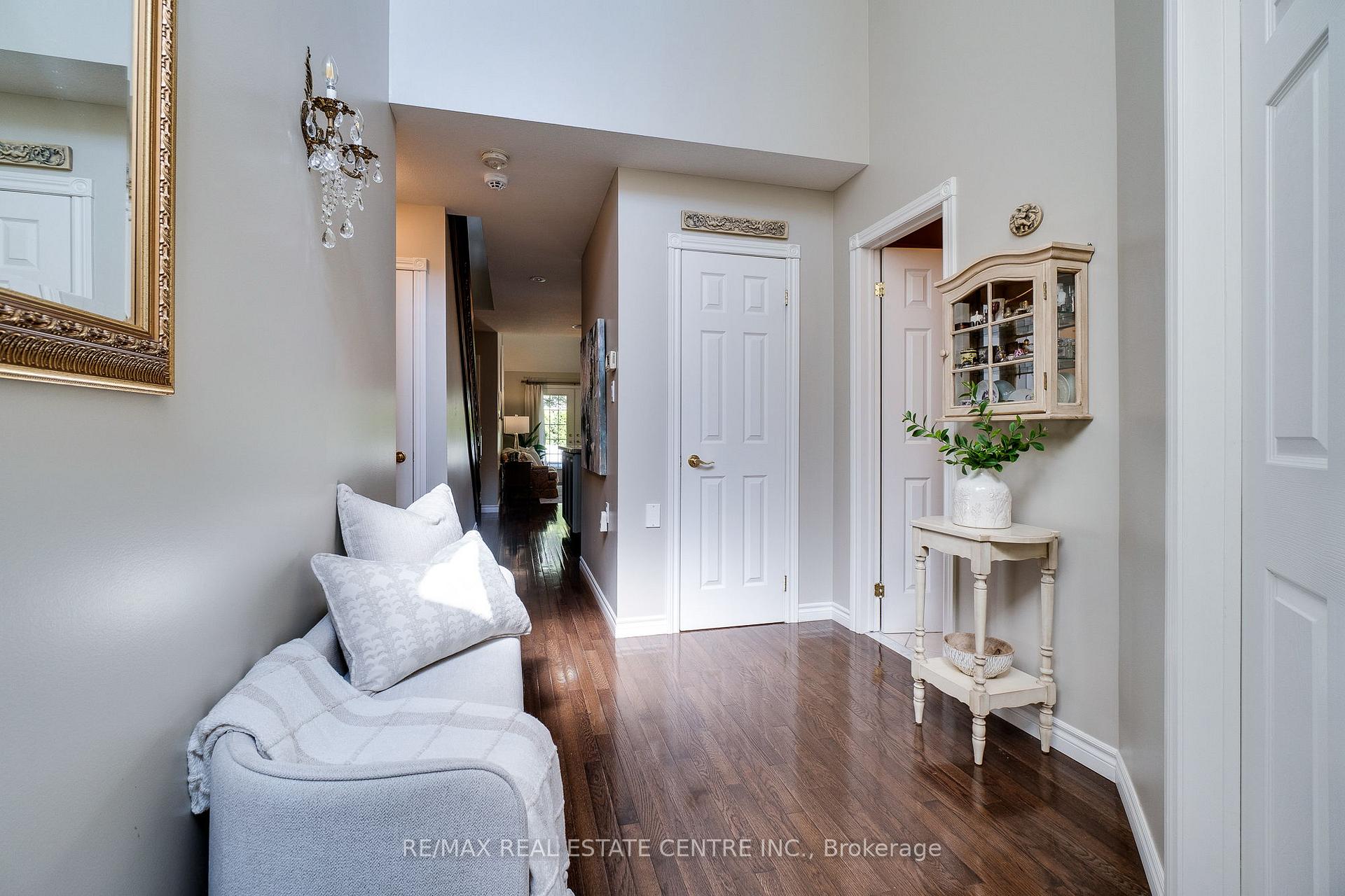 Photo 5 of Unit 5G, 350 Doon Valley Drive, Kitchener — HOMEH