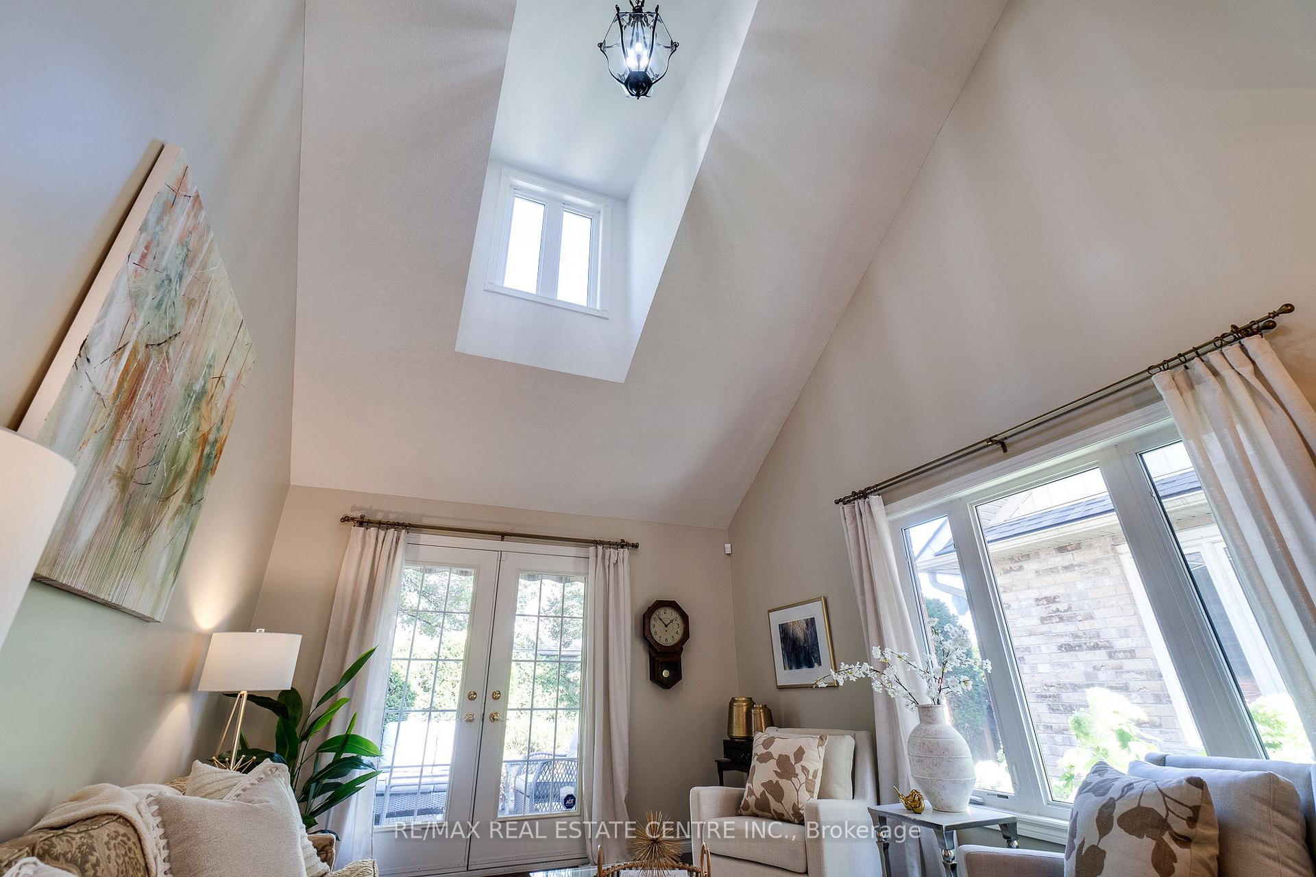 Photo 10 of Unit 5G, 350 Doon Valley Drive, Kitchener — HOMEH