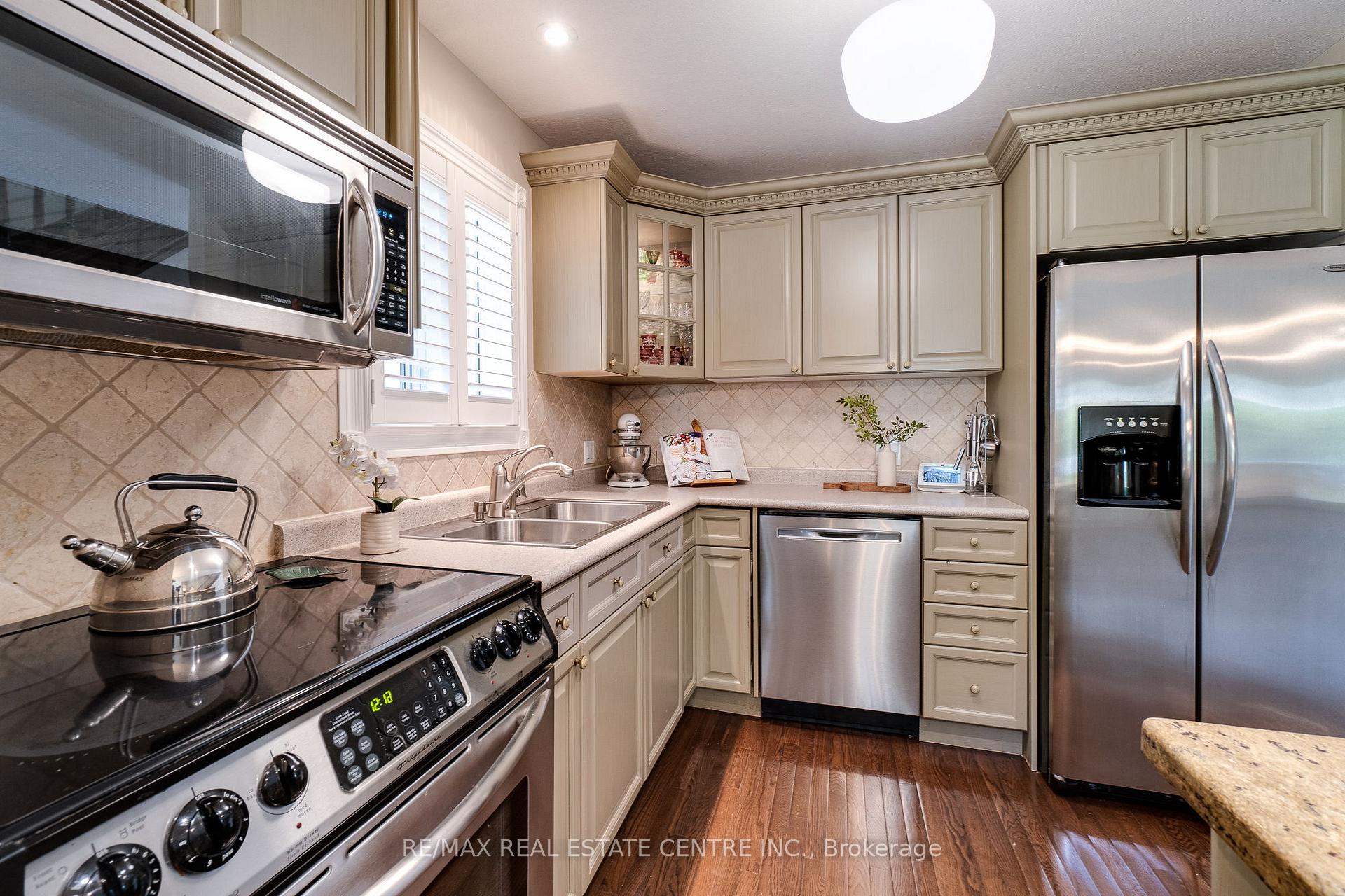 Photo 17 of Unit 5G, 350 Doon Valley Drive, Kitchener — HOMEH