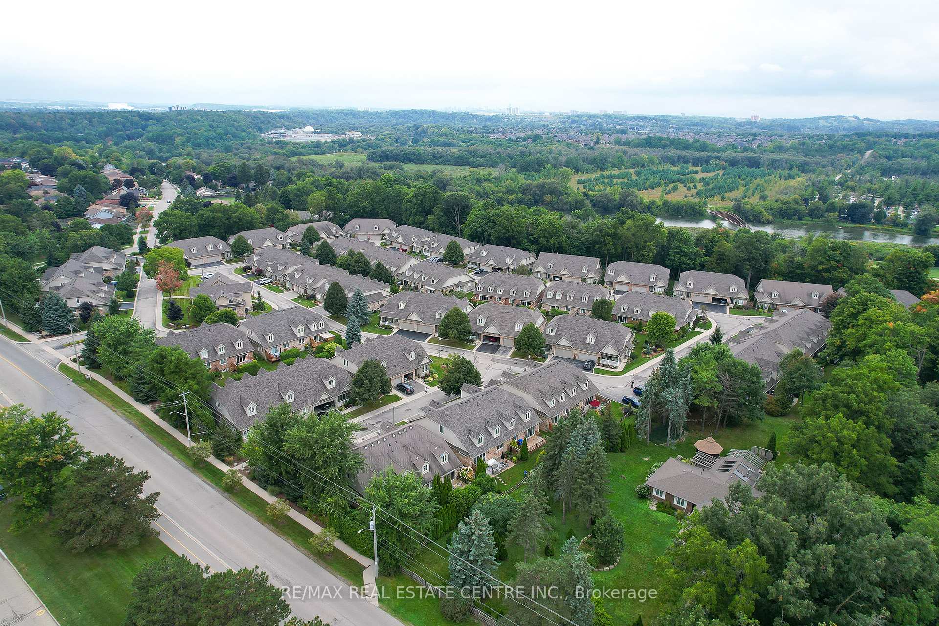 Photo 35 of Unit 5G, 350 Doon Valley Drive, Kitchener — HOMEH