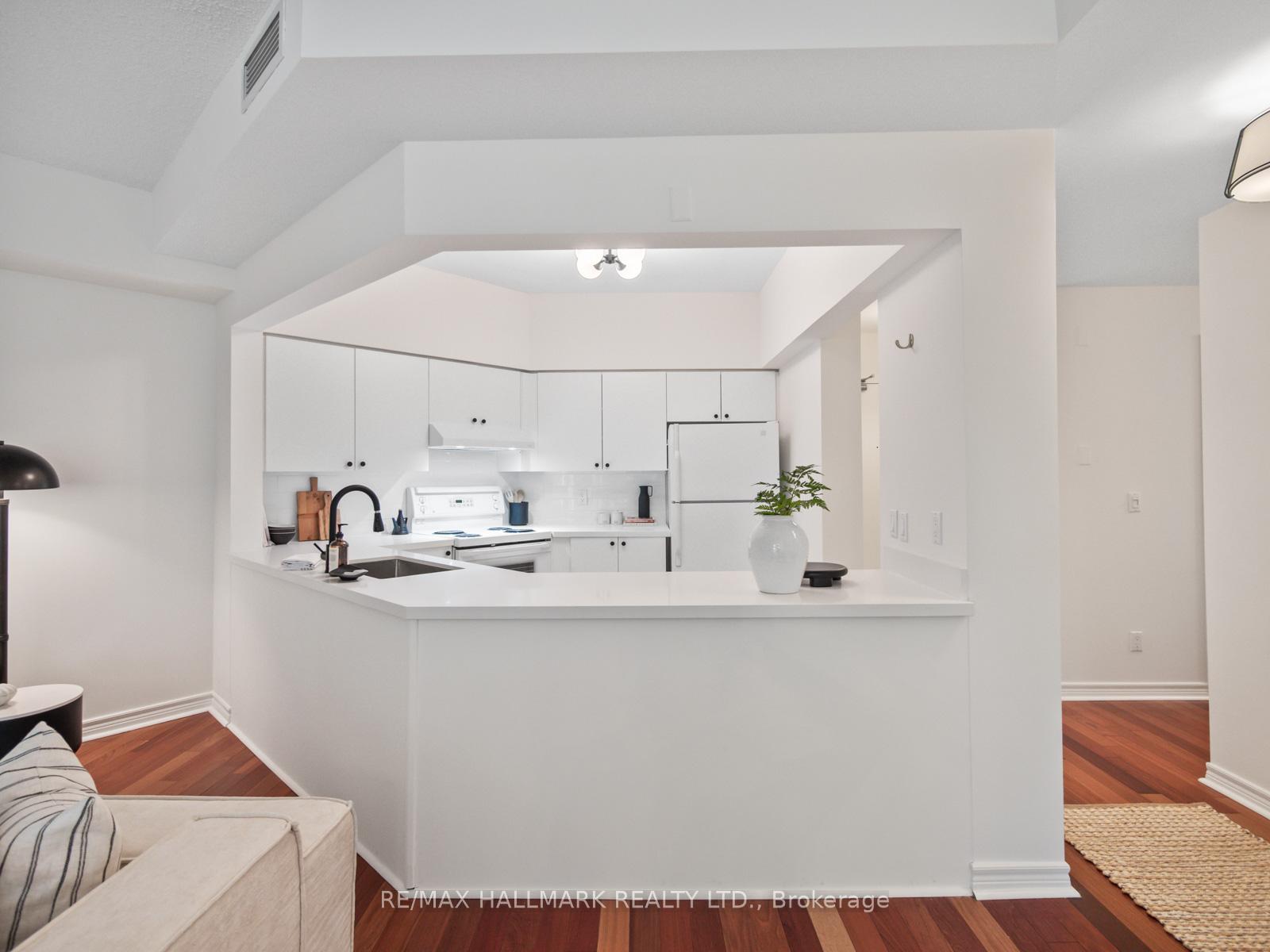 Photo 6 of Unit 413, 211 Randolph Road, Toronto, Leaside — HOMEH