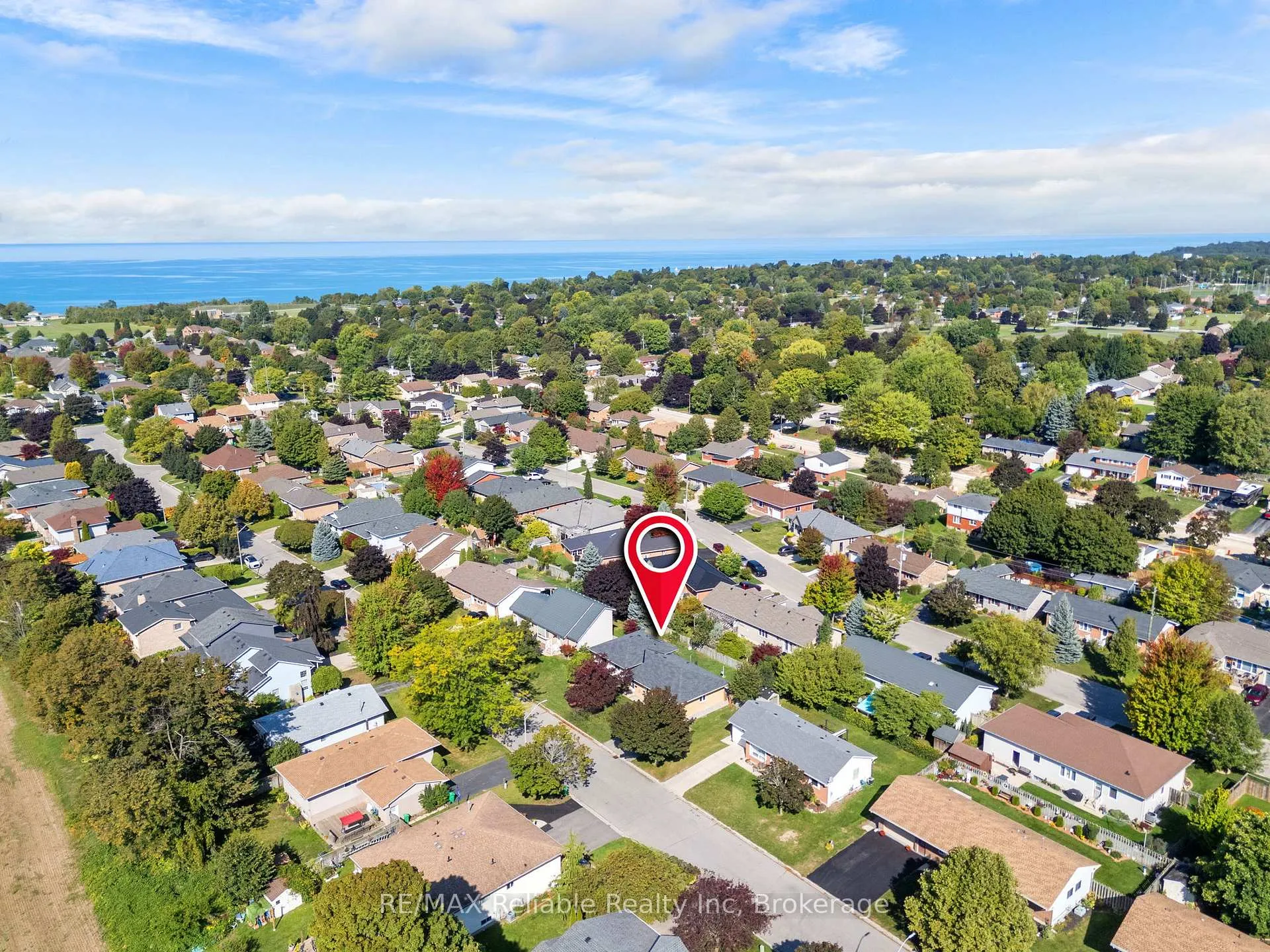 Photo 6 of 36 Lee Crescent, Goderich, Goderich (Town) — HOMEH