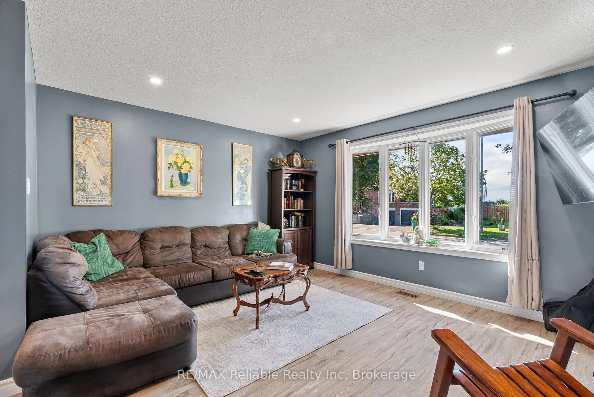 Photo 11 of 36 Lee Crescent, Goderich, Goderich (Town) — HOMEH