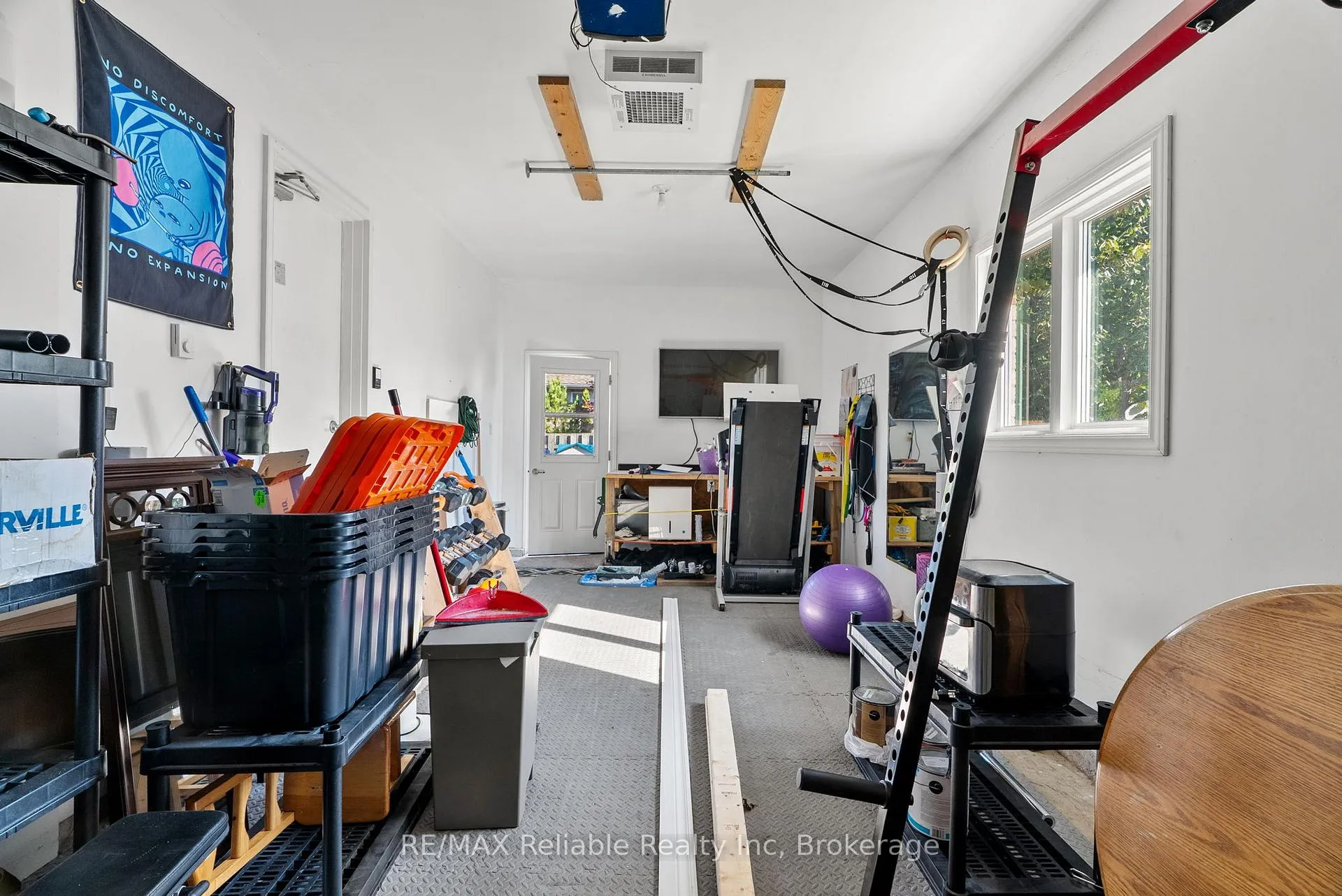 Photo 34 of 36 Lee Crescent, Goderich, Goderich (Town) — HOMEH