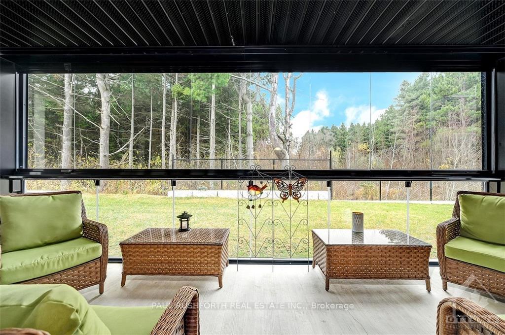 Photo 8 of Unit 305, 91 St Moritz Trail, Embrun — HOMEH