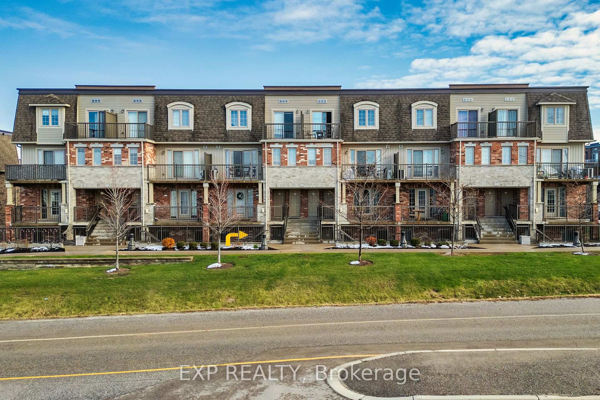 Front of Unit G, 1674 Fischer Hallman Road