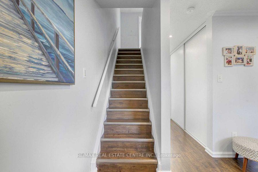 Photo 32 of Unit 27, 265 Williamsburg Road, Kitchener, Laurentian Hills — HOMEH