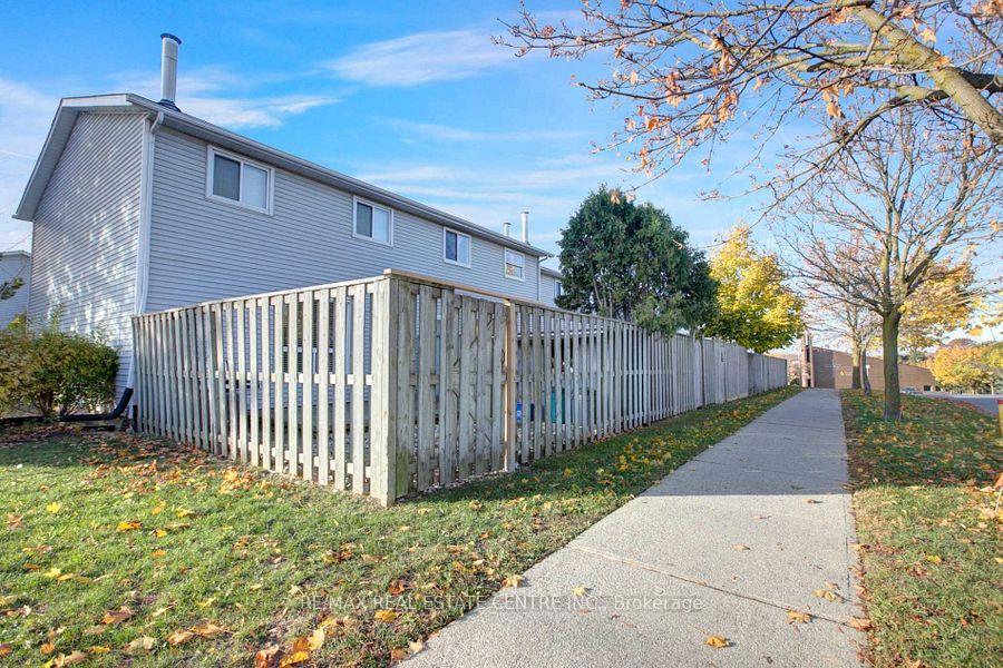 Photo 50 of Unit 27, 265 Williamsburg Road, Kitchener, Laurentian Hills — HOMEH