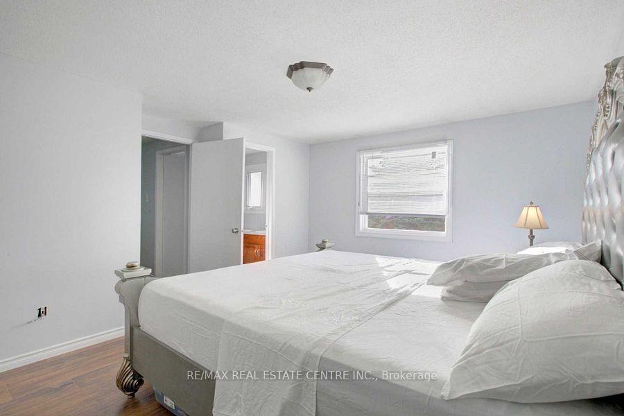 Photo 16 of Unit 27, 265 Williamsburg Road, Kitchener, Laurentian Hills — HOMEH