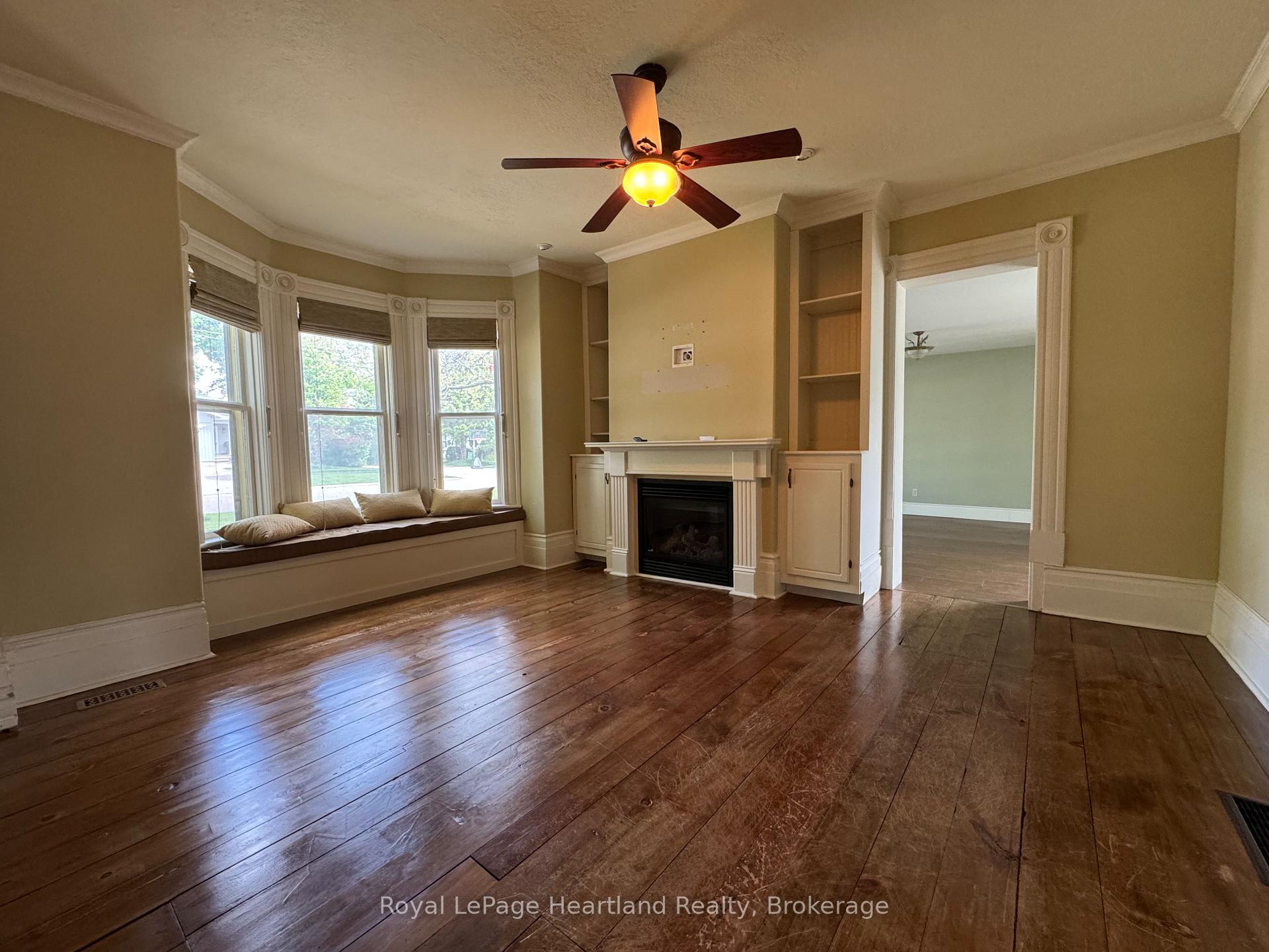 Photo 4 of 118 Anglesea Street, Goderich, Goderich (Town) — HOMEH