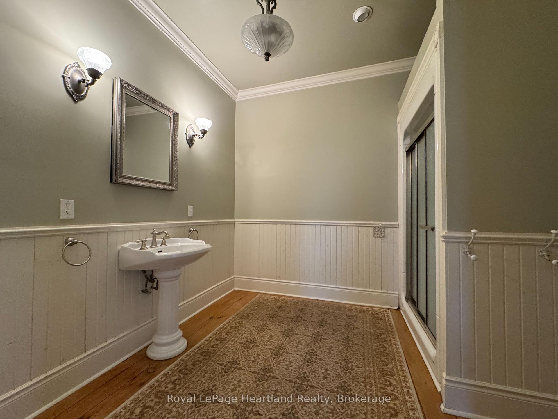 Photo 5 of 118 Anglesea Street, Goderich, Goderich (Town) — HOMEH