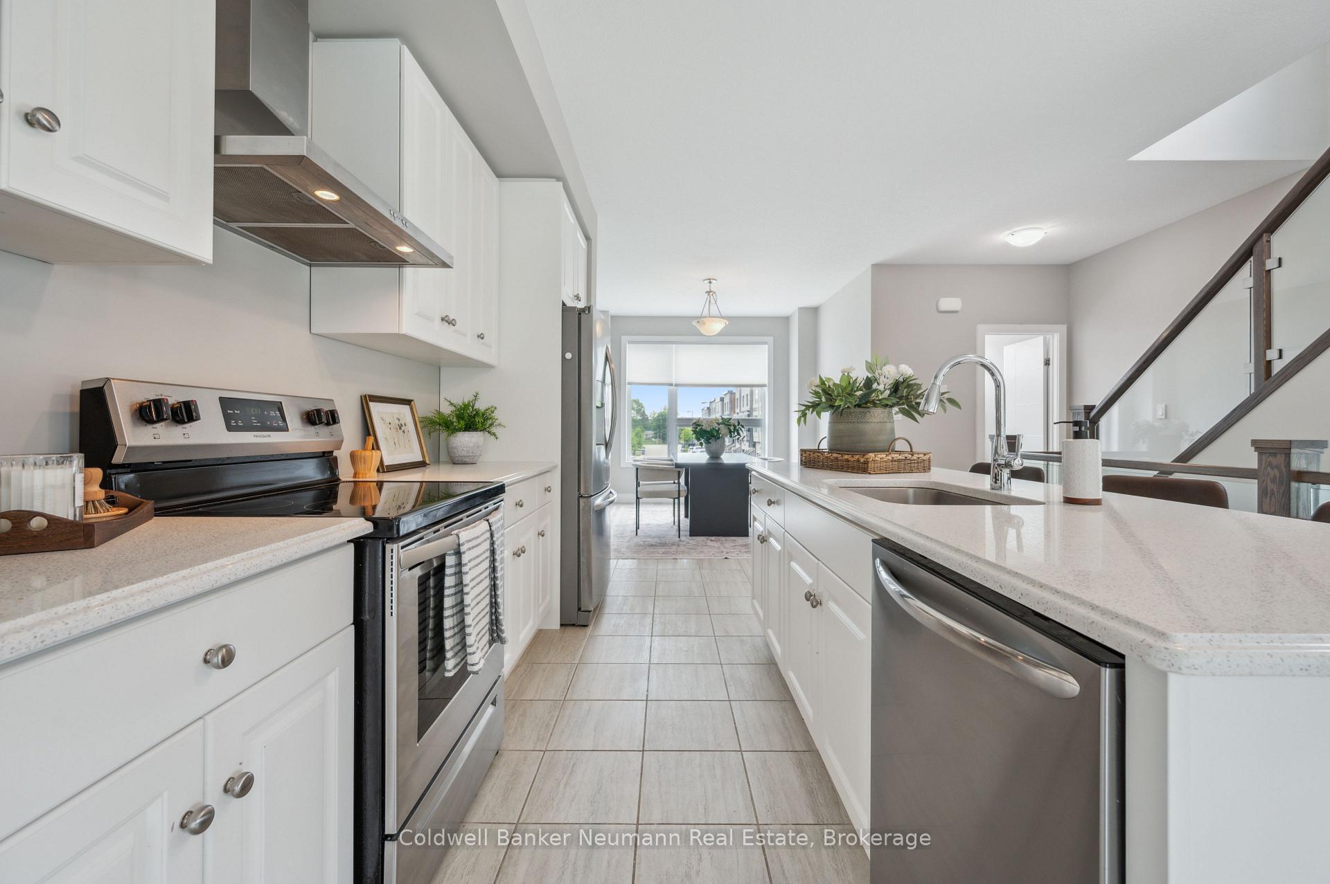 Photo 16 of Unit 49, 60 Arkell Road, Guelph, Kortright East — HOMEH
