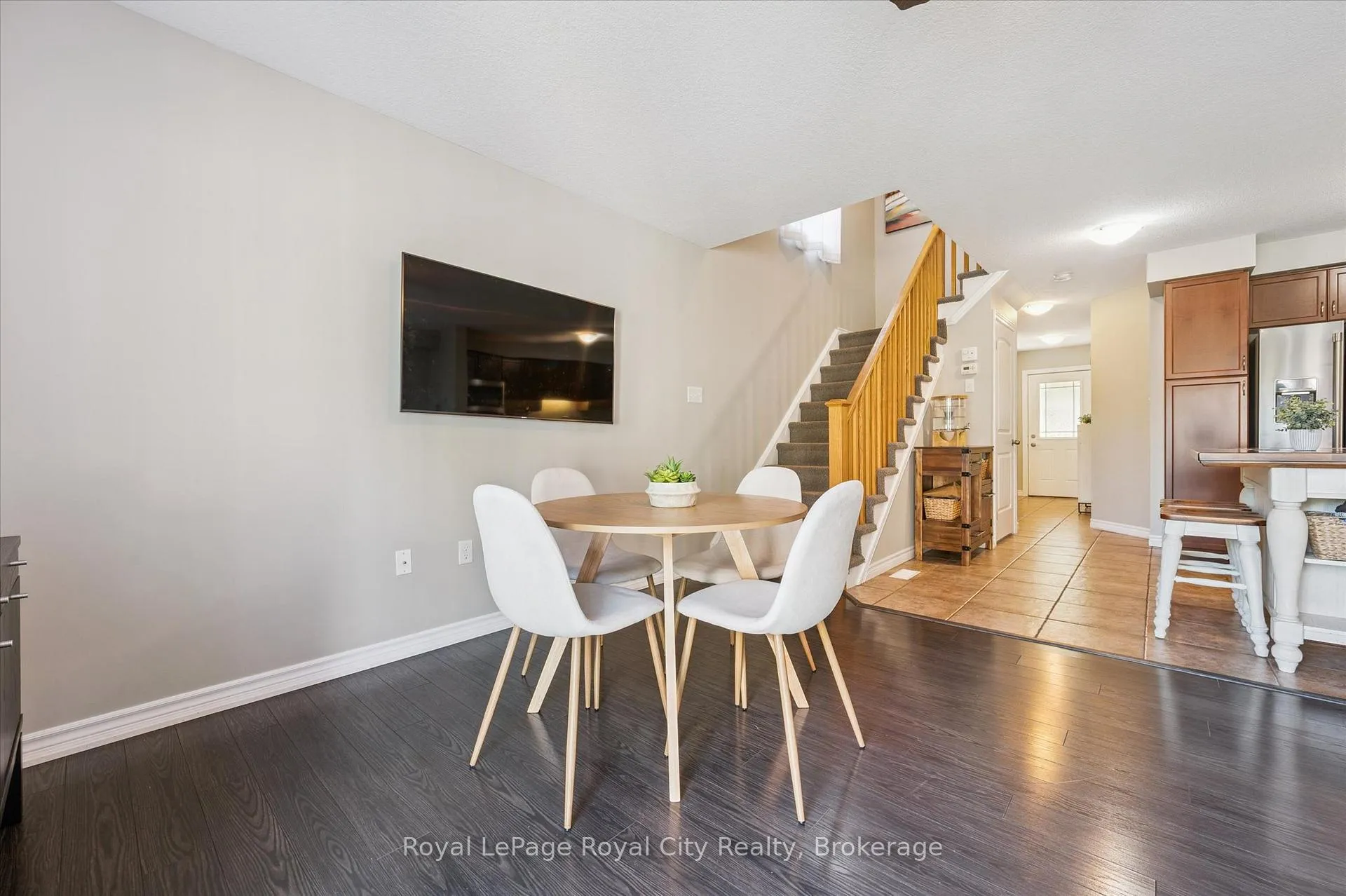 Photo 14 of 10 Katemore Drive, Guelph, Pineridge/Westminster Woods — HOMEH