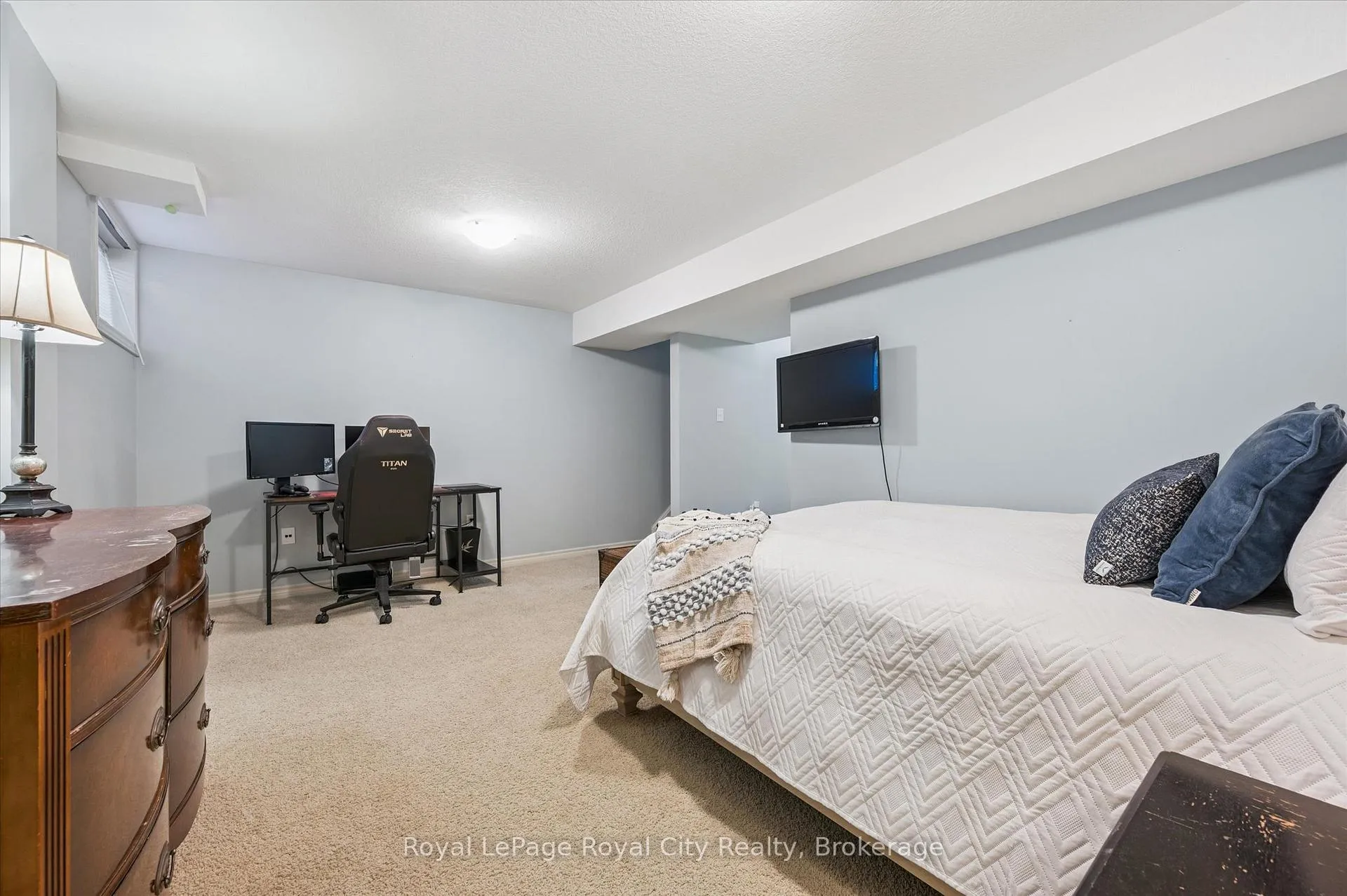 Photo 28 of 10 Katemore Drive, Guelph, Pineridge/Westminster Woods — HOMEH