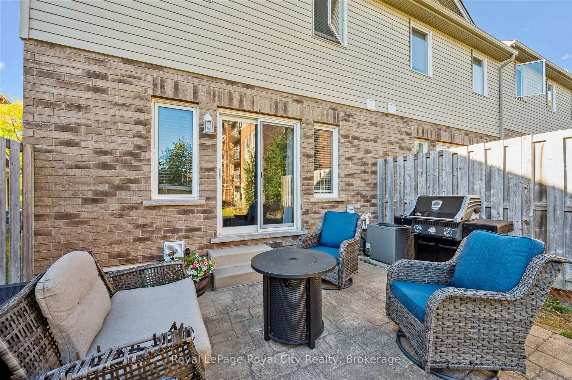 Photo 33 of 10 Katemore Drive, Guelph, Pineridge/Westminster Woods — HOMEH