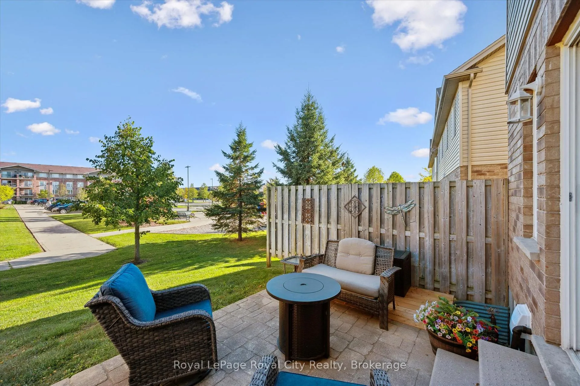 Photo 34 of 10 Katemore Drive, Guelph, Pineridge/Westminster Woods — HOMEH