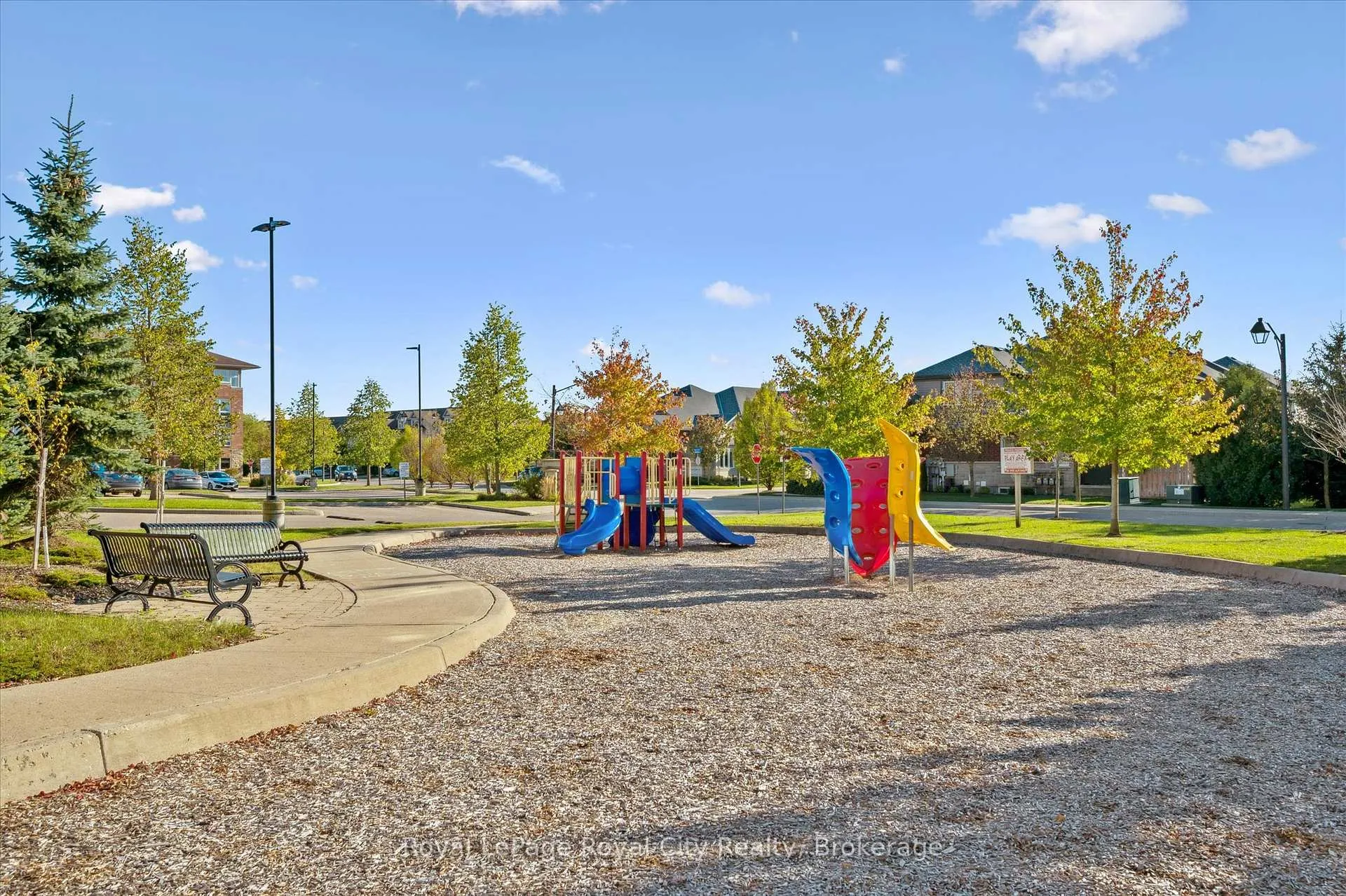 Photo 36 of 10 Katemore Drive, Guelph, Pineridge/Westminster Woods — HOMEH