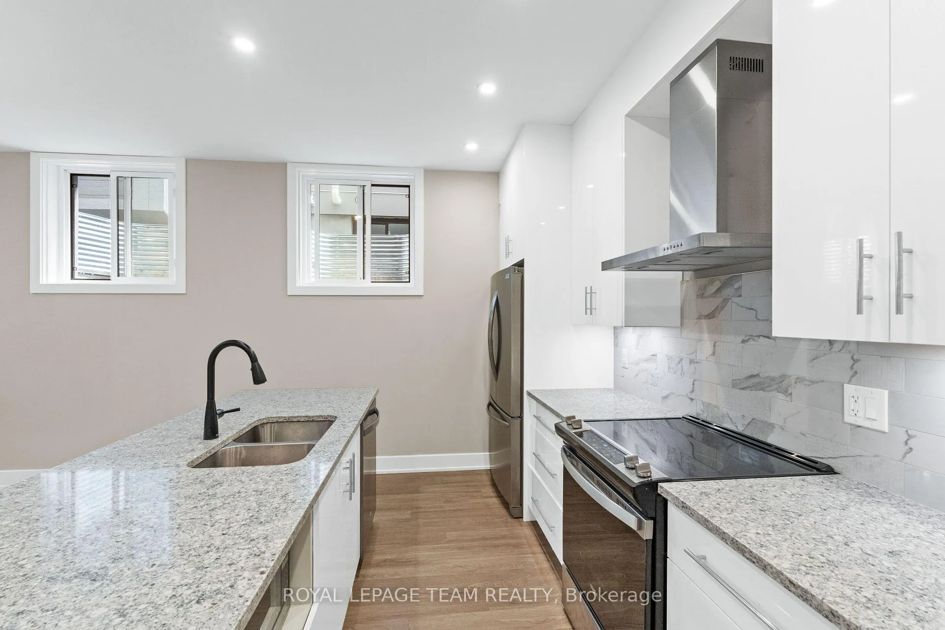 Photo 19 of Unit D, 423 Ravenhill Avenue, Ottawa, McKellar/Highland — HOMEH