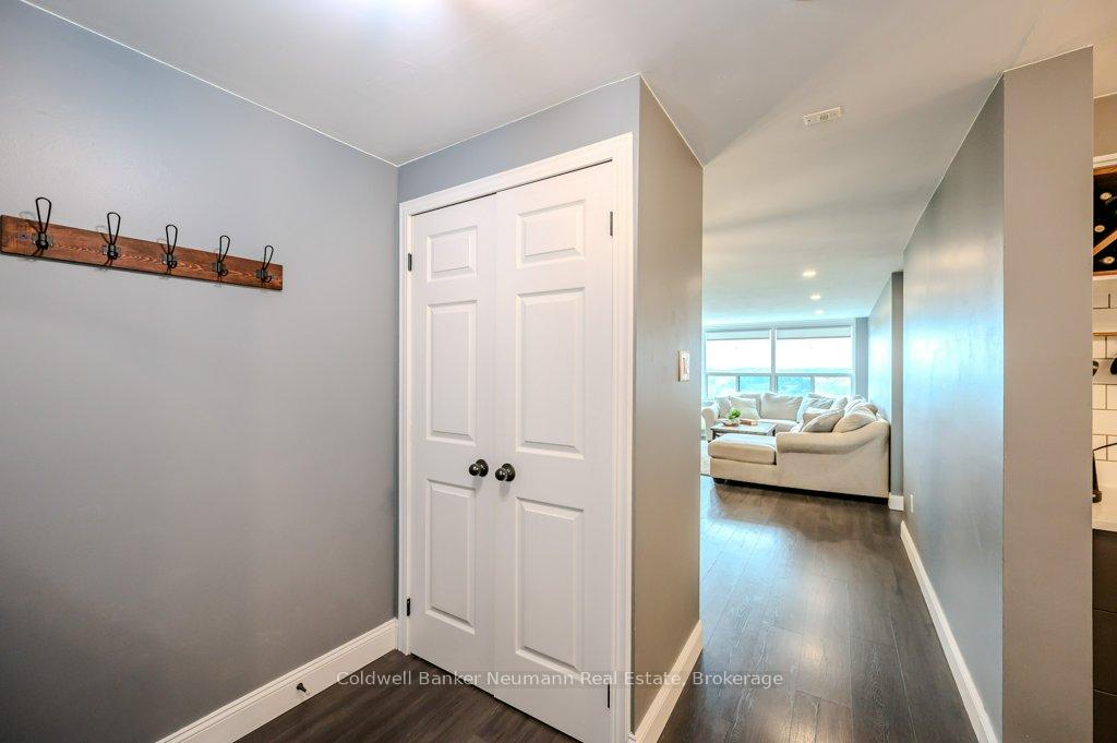 Photo 3 of Unit 1206, 55 Green Valley Drive, Kitchener, Pioneer Park — HOMEH