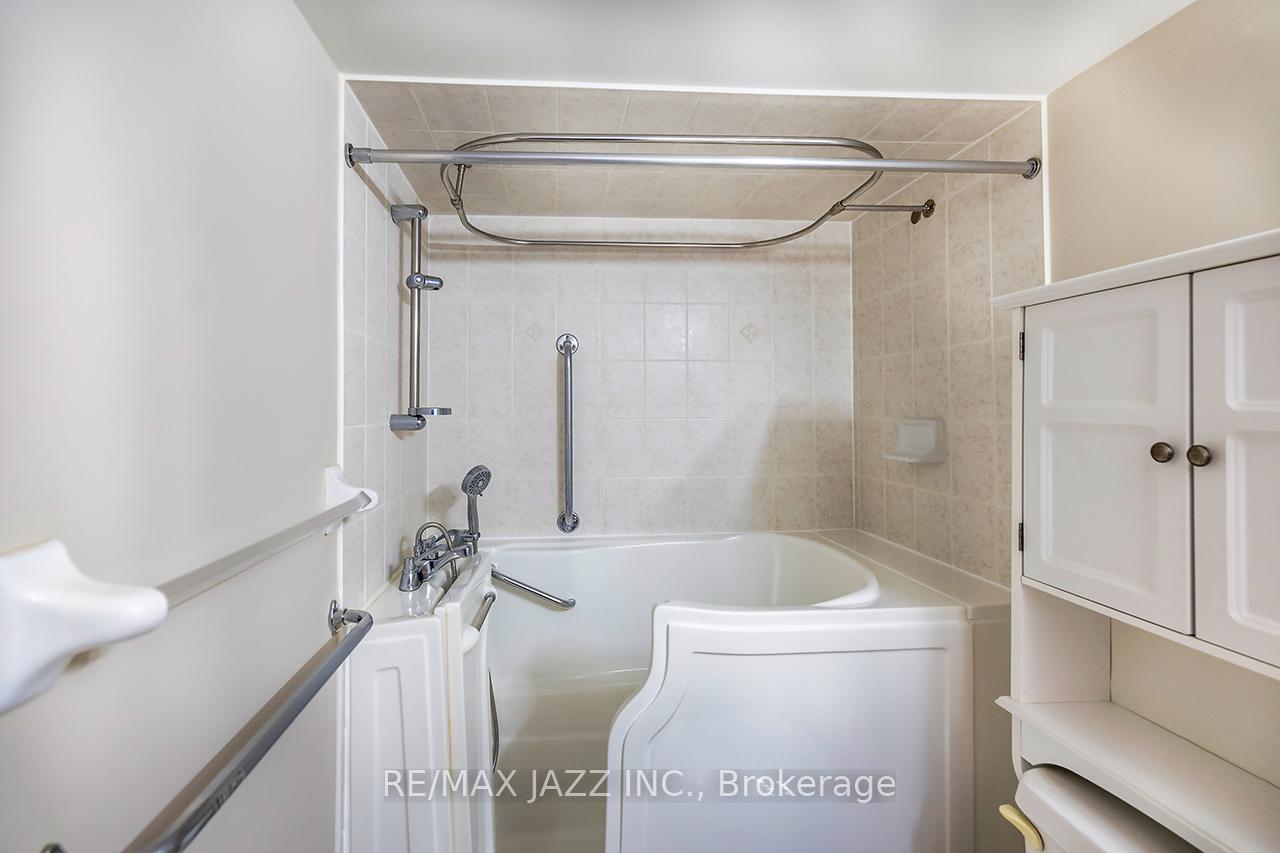 Photo 25 of Unit 303, 61 Clarington Boulevard, Clarington, Bowmanville — HOMEH