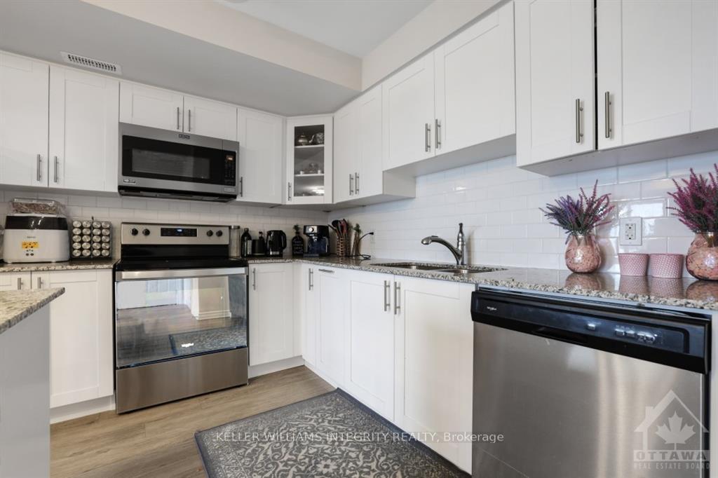 Photo 5 of 220 Pilot Private, Ottawa, Kanata - Emerald Meadows/Trailwest — HOMEH
