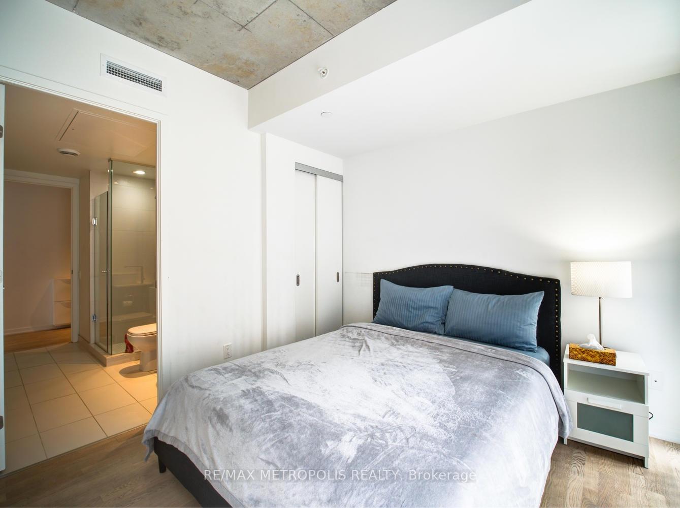 Photo 7 of Unit 1011, 60 Colborne Street, Toronto, Church-Yonge Corridor — HOMEH