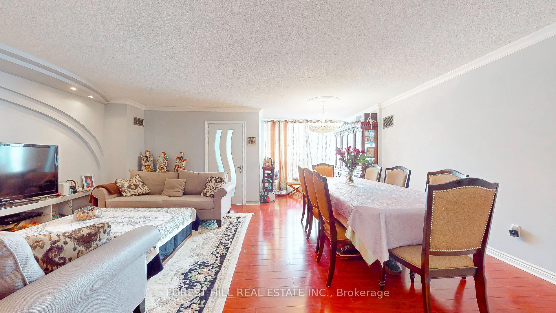 Photo 12 of Unit 308, 1 Clark Avenue W, Vaughan, Crestwood-Springfarm-Yorkhill — HOMEH