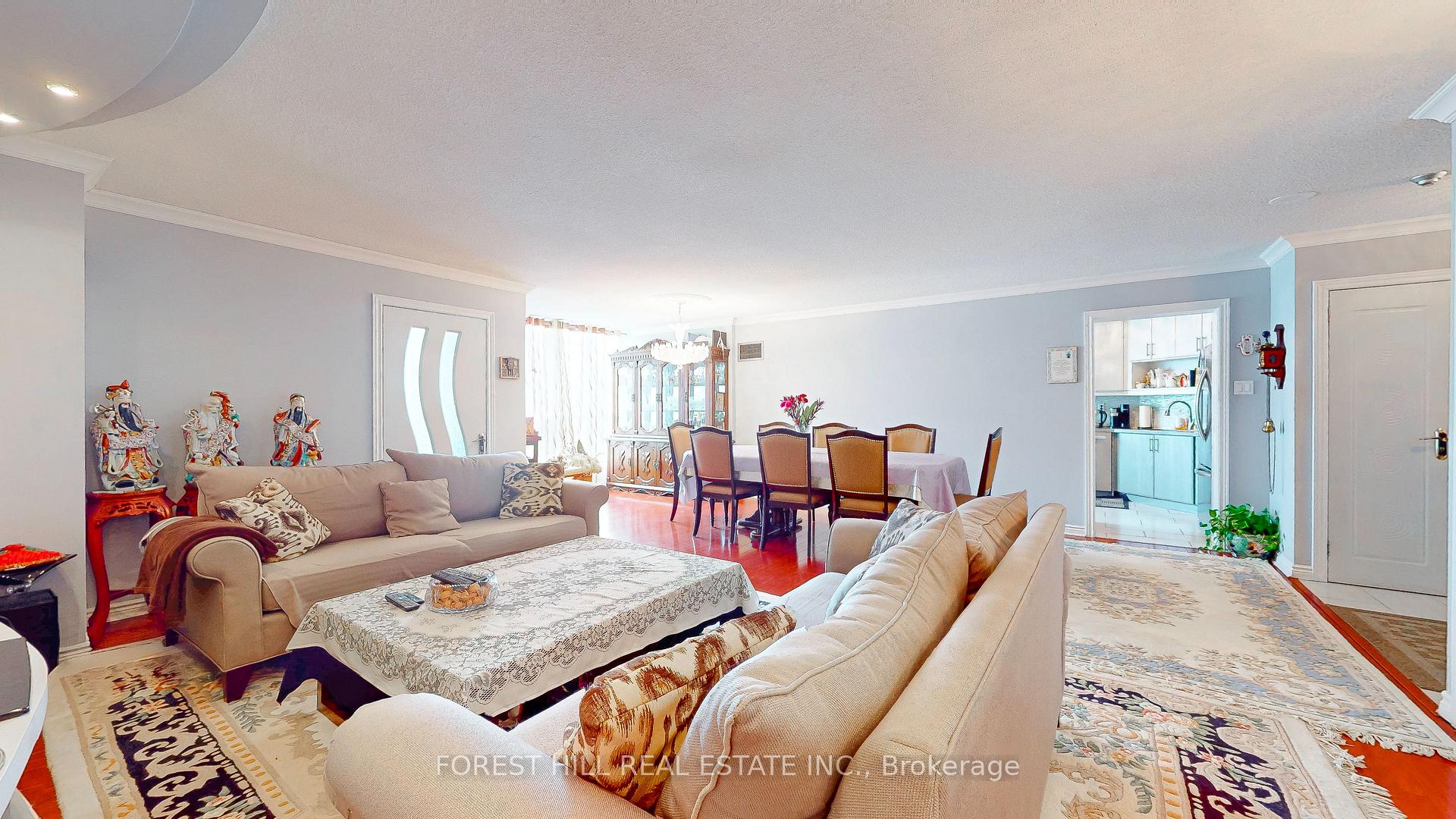 Photo 13 of Unit 308, 1 Clark Avenue W, Vaughan, Crestwood-Springfarm-Yorkhill — HOMEH