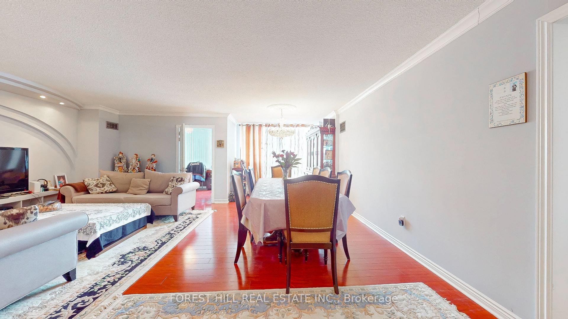Photo 14 of Unit 308, 1 Clark Avenue W, Vaughan, Crestwood-Springfarm-Yorkhill — HOMEH