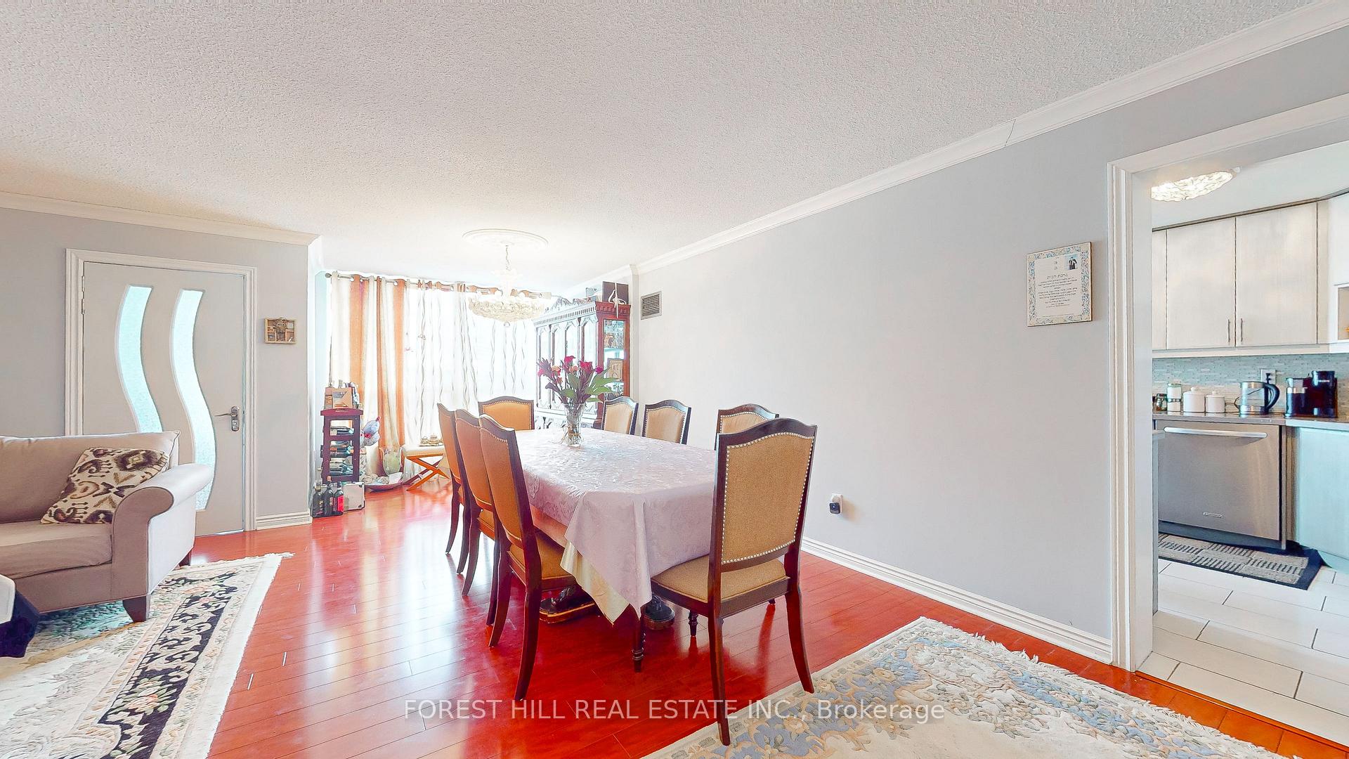 Photo 15 of Unit 308, 1 Clark Avenue W, Vaughan, Crestwood-Springfarm-Yorkhill — HOMEH