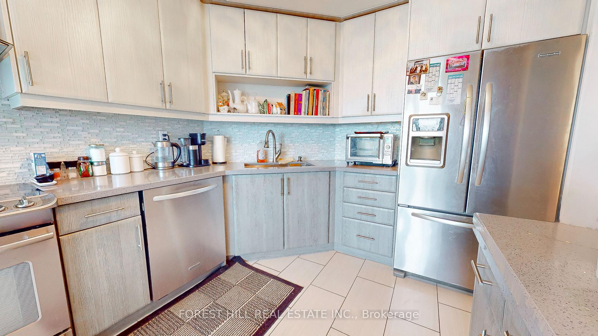 Photo 20 of Unit 308, 1 Clark Avenue W, Vaughan, Crestwood-Springfarm-Yorkhill — HOMEH