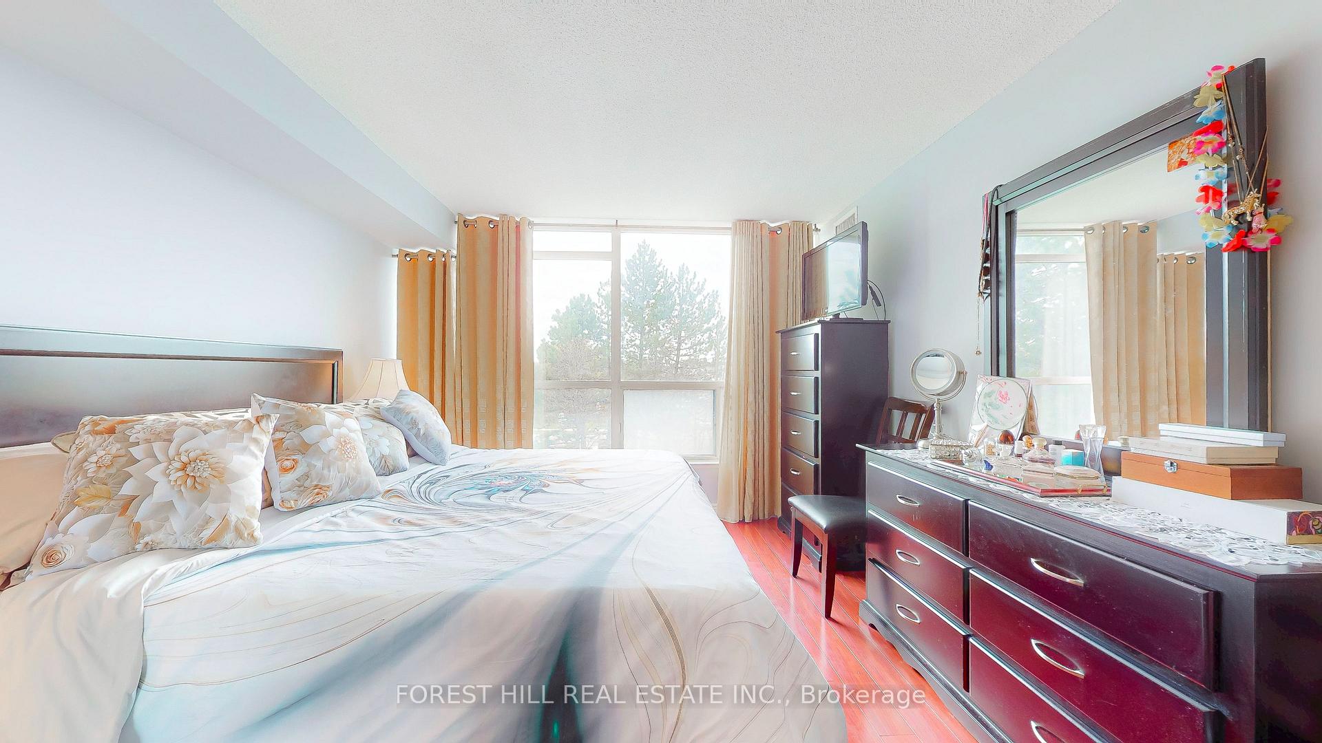 Photo 25 of Unit 308, 1 Clark Avenue W, Vaughan, Crestwood-Springfarm-Yorkhill — HOMEH