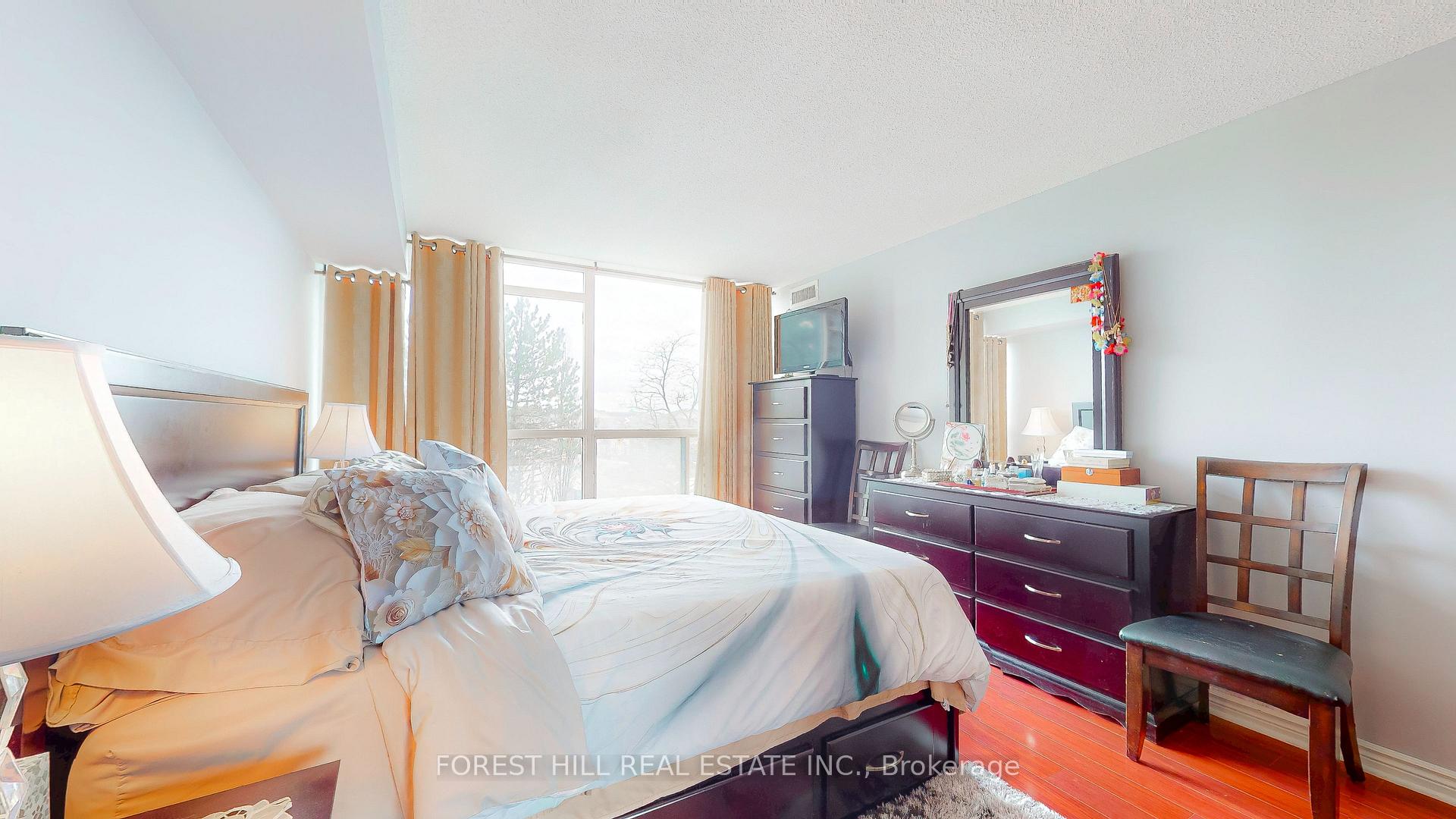 Photo 26 of Unit 308, 1 Clark Avenue W, Vaughan, Crestwood-Springfarm-Yorkhill — HOMEH