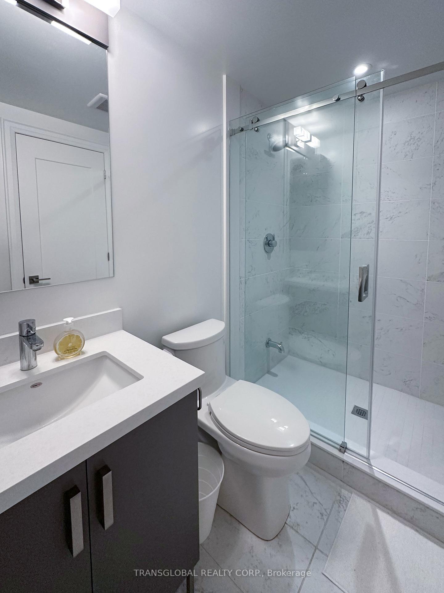 Photo 8 of 55 Gandhi Lane, Markham, Commerce Valley — HOMEH