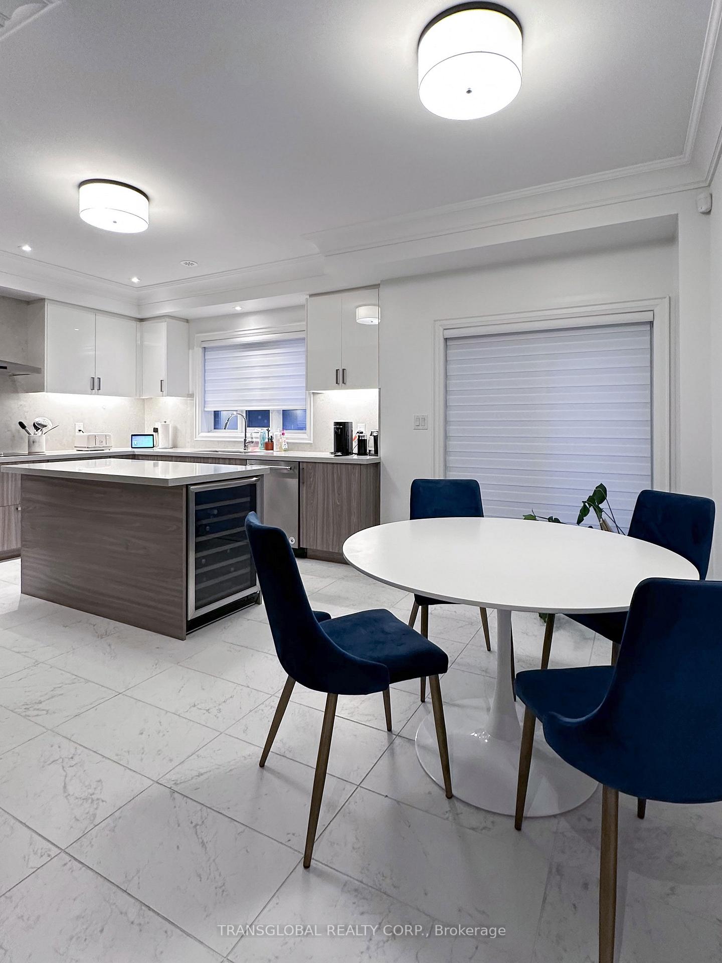 Photo 9 of 55 Gandhi Lane, Markham, Commerce Valley — HOMEH
