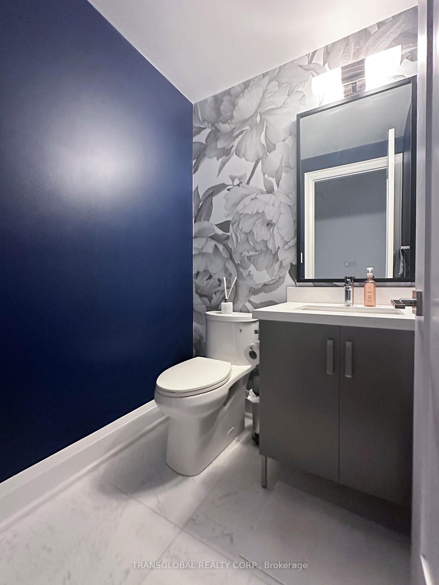 Photo 11 of 55 Gandhi Lane, Markham, Commerce Valley — HOMEH