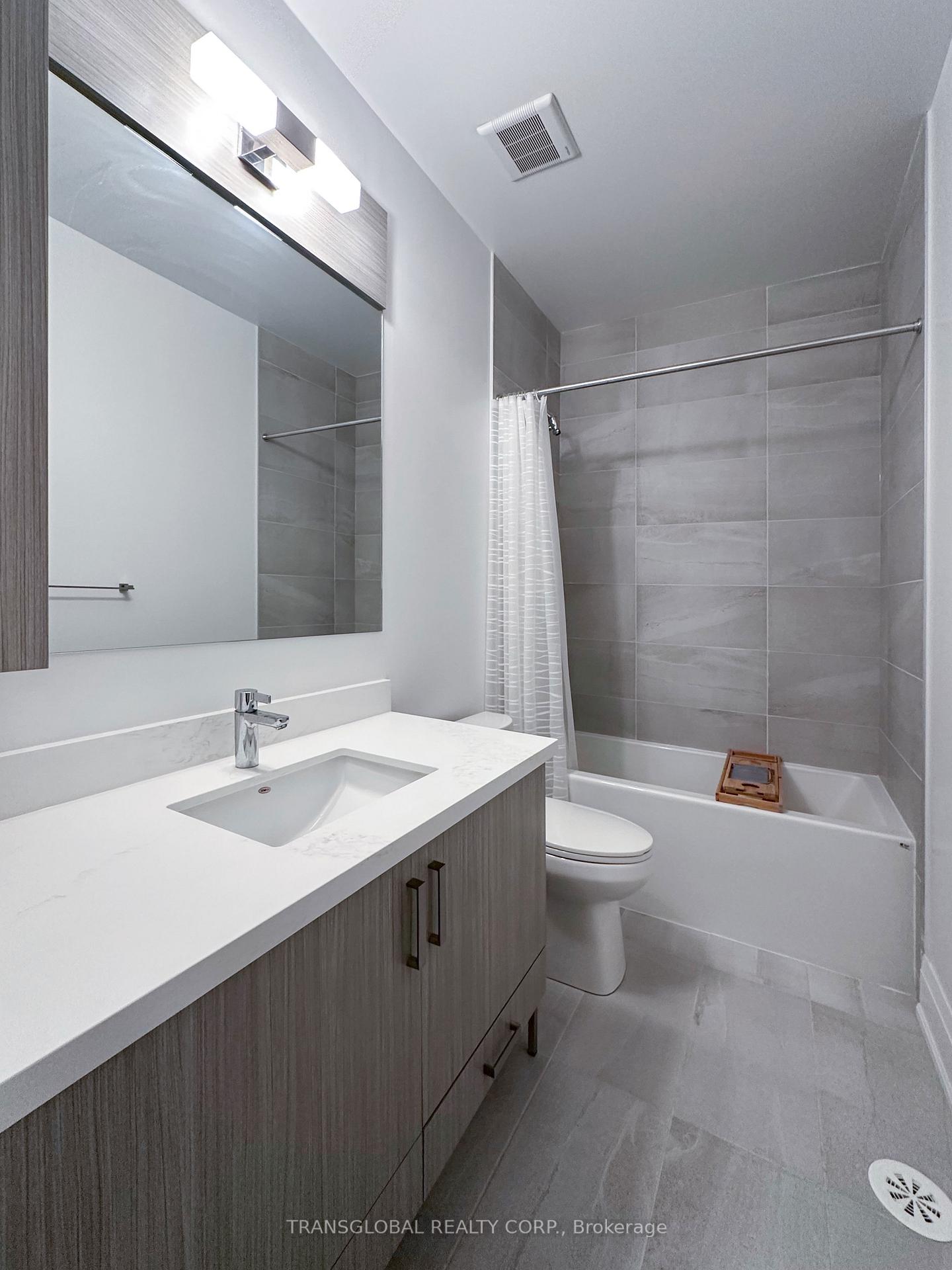 Photo 17 of 55 Gandhi Lane, Markham, Commerce Valley — HOMEH