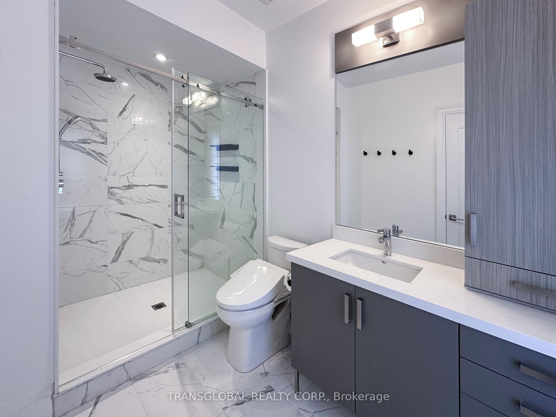 Photo 19 of 55 Gandhi Lane, Markham, Commerce Valley — HOMEH
