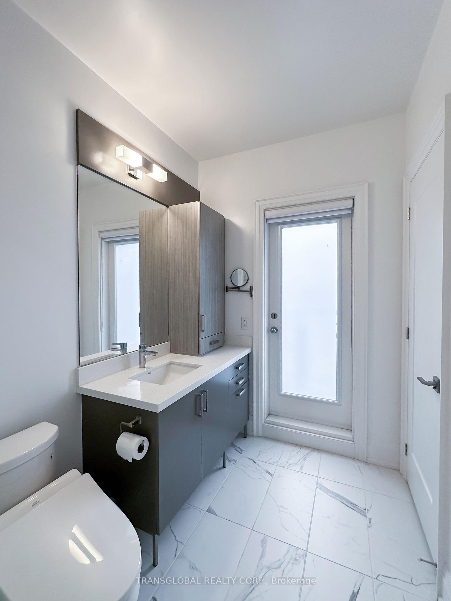 Photo 20 of 55 Gandhi Lane, Markham, Commerce Valley — HOMEH