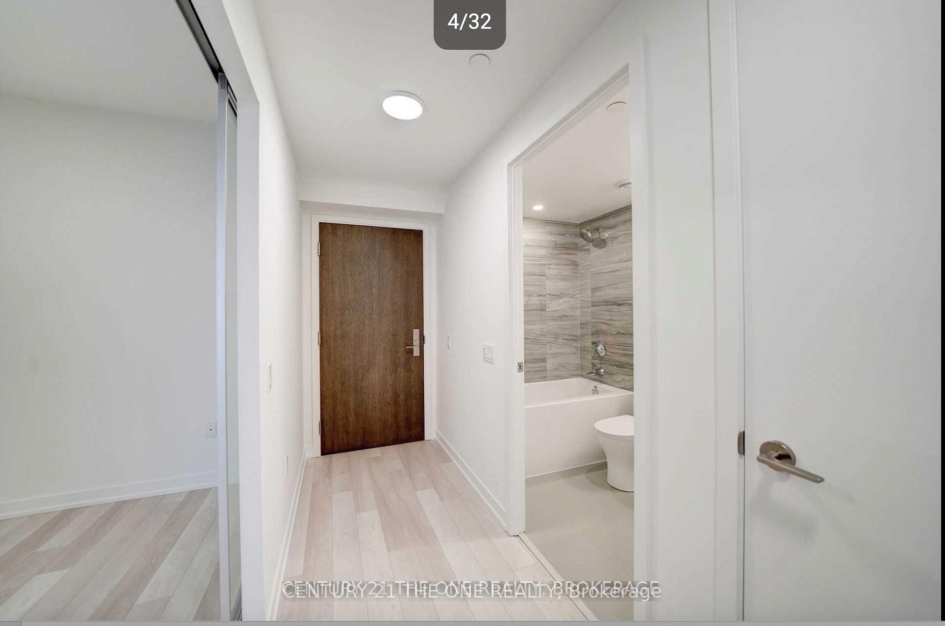 Photo 4 of Unit 4110, 39 Roehampton Avenue, Toronto, Mount Pleasant West — HOMEH