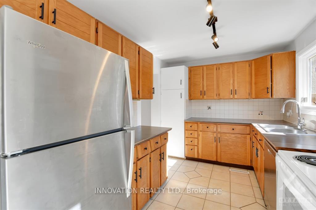 Photo 29 of Unit 40, 2111 Montreal Road, Ottawa, Beaconwood — HOMEH