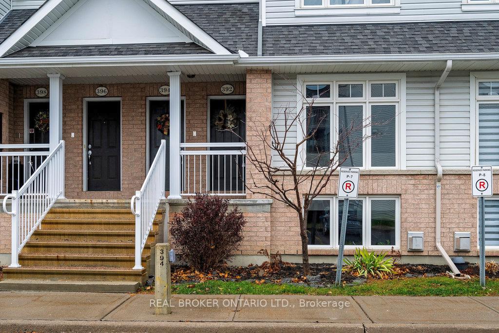 Photo 3 of 392 Galston, Ottawa, Mer Bleue/Bradley Estates/Anderson Park — HOMEH