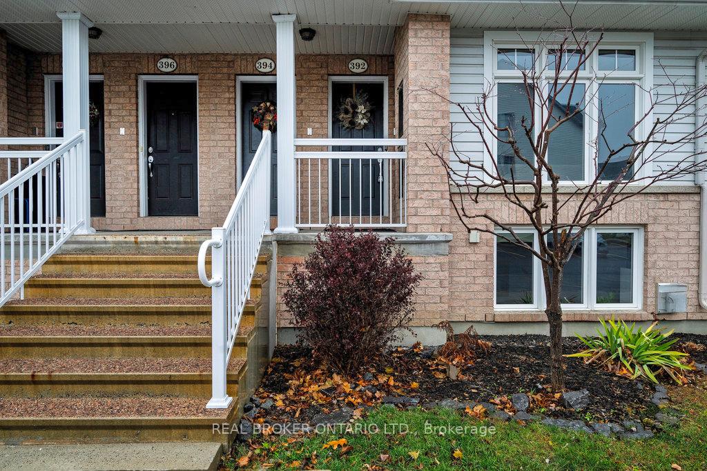 Photo 4 of 392 Galston, Ottawa, Mer Bleue/Bradley Estates/Anderson Park — HOMEH