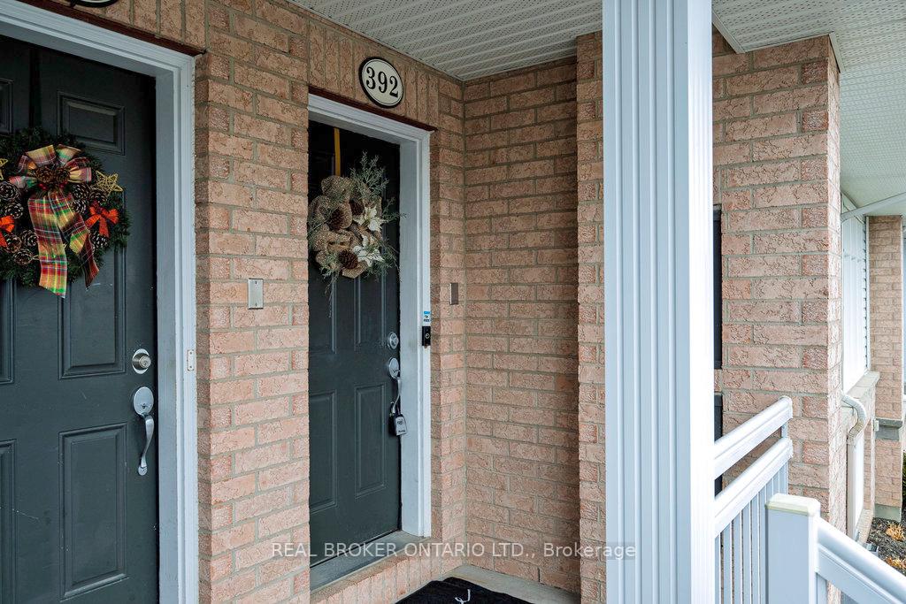 Photo 5 of 392 Galston, Ottawa, Mer Bleue/Bradley Estates/Anderson Park — HOMEH