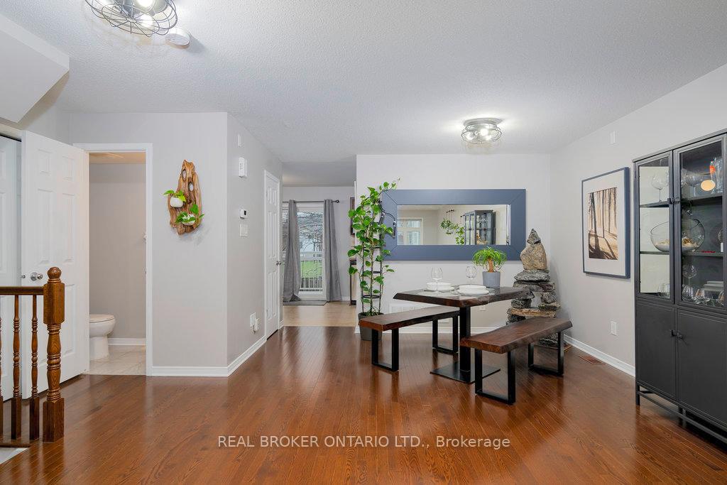 Photo 11 of 392 Galston, Ottawa, Mer Bleue/Bradley Estates/Anderson Park — HOMEH