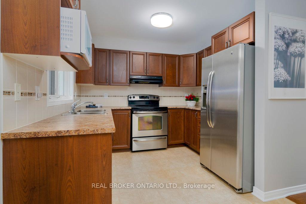 Photo 13 of 392 Galston, Ottawa, Mer Bleue/Bradley Estates/Anderson Park — HOMEH