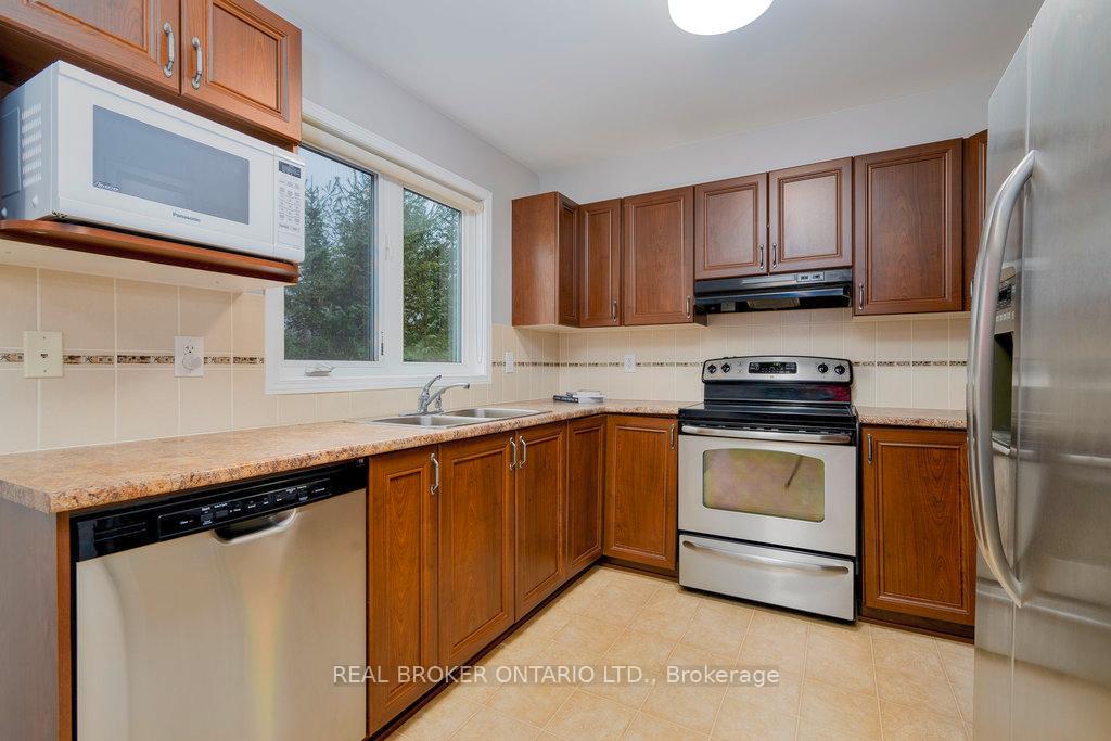 Photo 14 of 392 Galston, Ottawa, Mer Bleue/Bradley Estates/Anderson Park — HOMEH