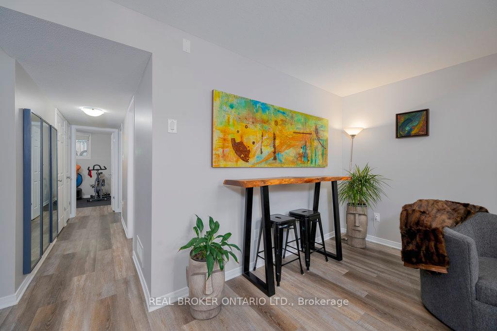 Photo 23 of 392 Galston, Ottawa, Mer Bleue/Bradley Estates/Anderson Park — HOMEH