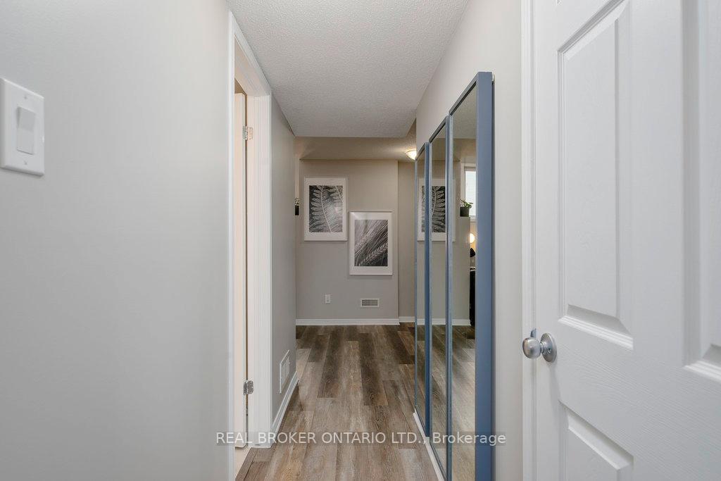Photo 24 of 392 Galston, Ottawa, Mer Bleue/Bradley Estates/Anderson Park — HOMEH