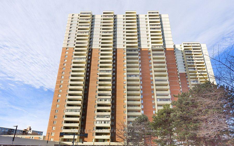 Front of Unit 1214, 1 Massey Square